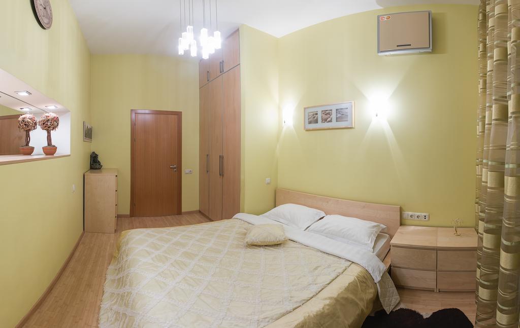 Alex Apartments Near Independence Square - Kiev Dış mekan fotoğraf
