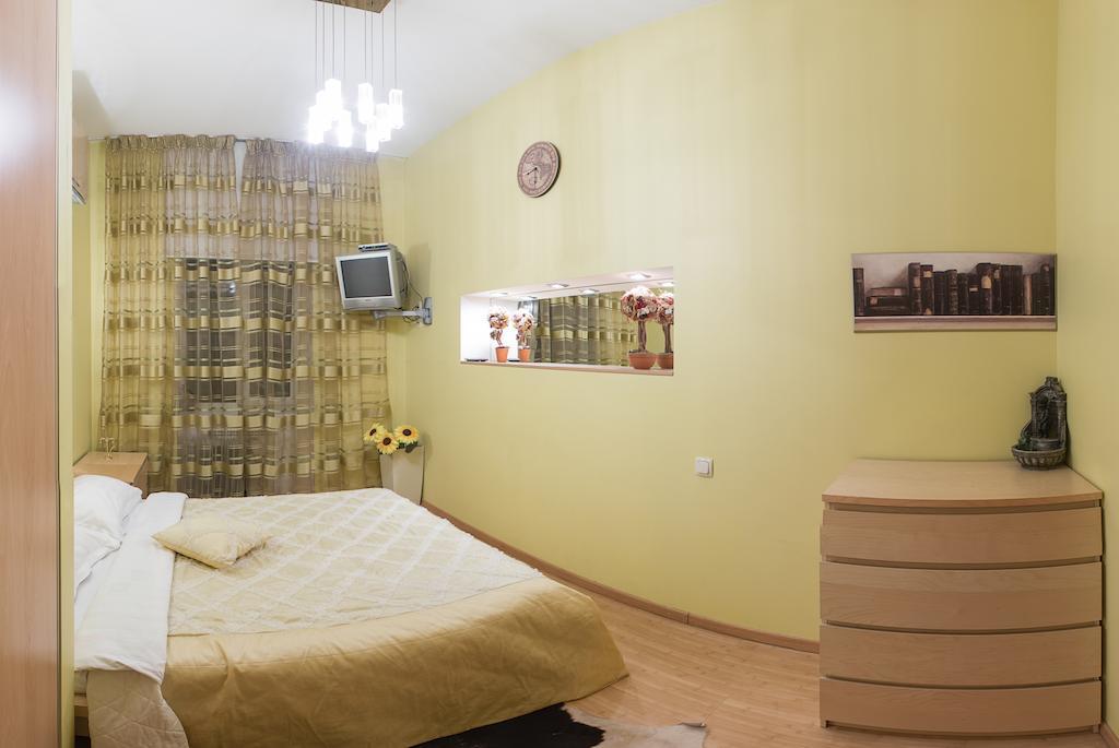 Alex Apartments Near Independence Square - Kiev Dış mekan fotoğraf